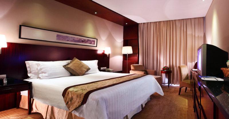 Howard Johnson Plaza Lingang Shanghai Nanhui Exterior foto